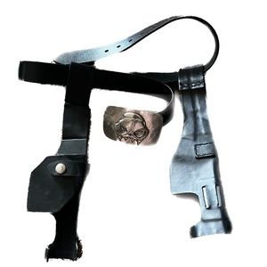 Lara Croft Tomb Raider Halloween Costume Skull belt buckle and holsters LG